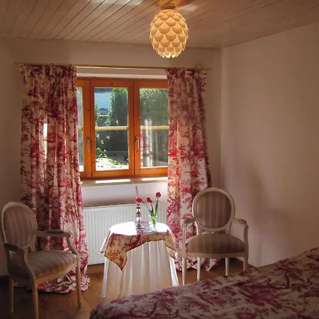 Appartement Hochwertiges Im Romantischen Franken *